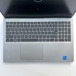 DELL VOSTRO 3530 15,6" FHD 120HZ, i5 1335u, 16GB DDR4, 256GB M.2 SSD, Intel Iris Xe Graphics, 36AH - Image 2