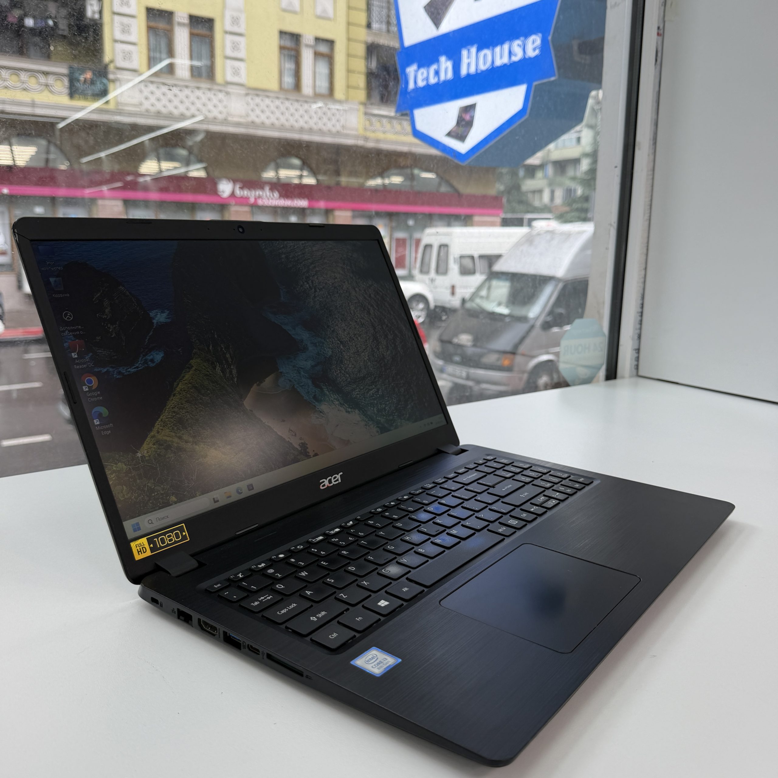 13 Acer Aspire 15.6" A515-52 15.6" i3-8145, 8GB DDR4, 256gb ssd 45AH - Image 1